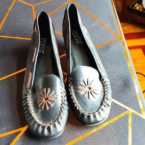Franco Sarto low heeled shoes